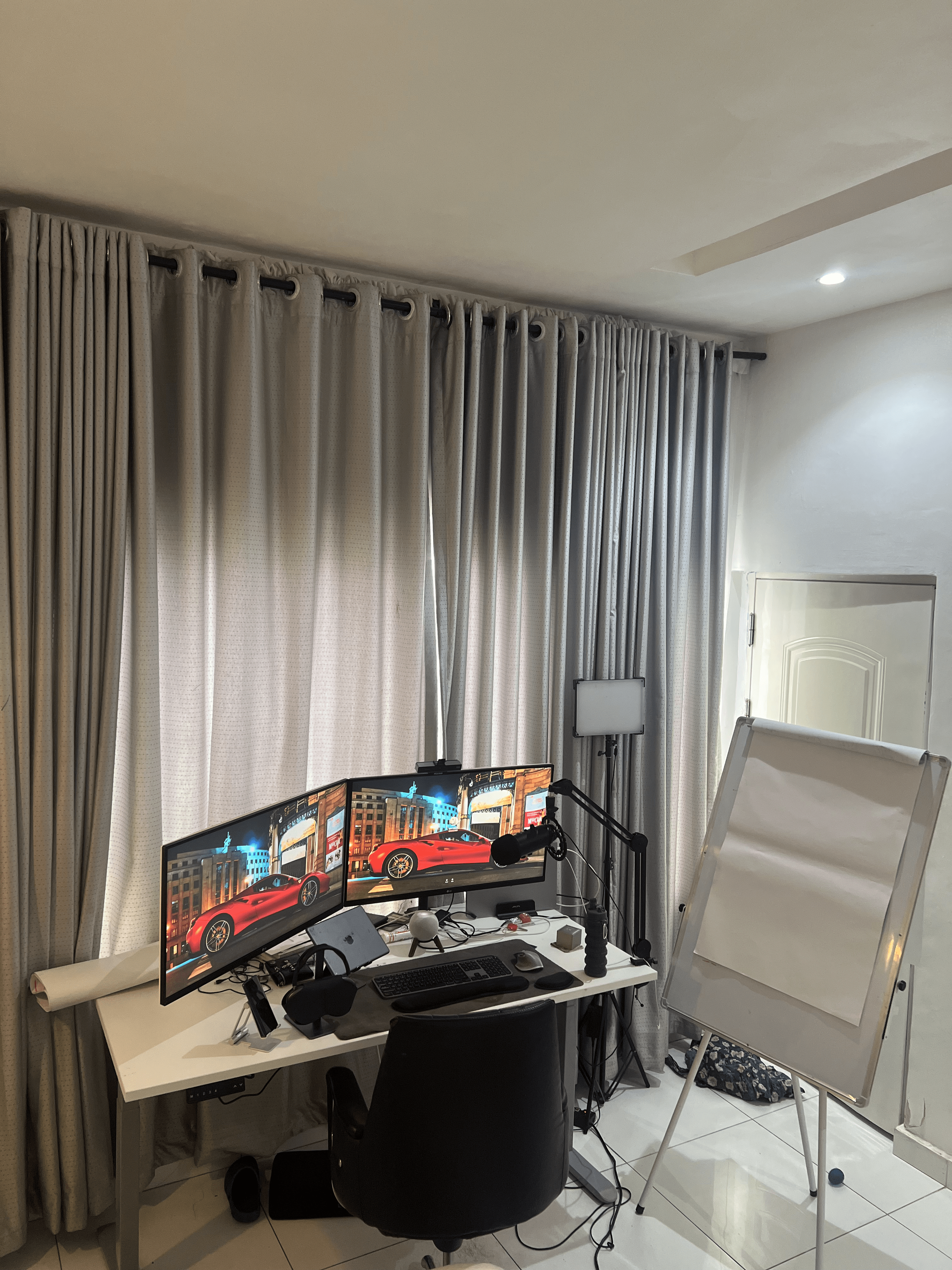 workspace setup frontal view